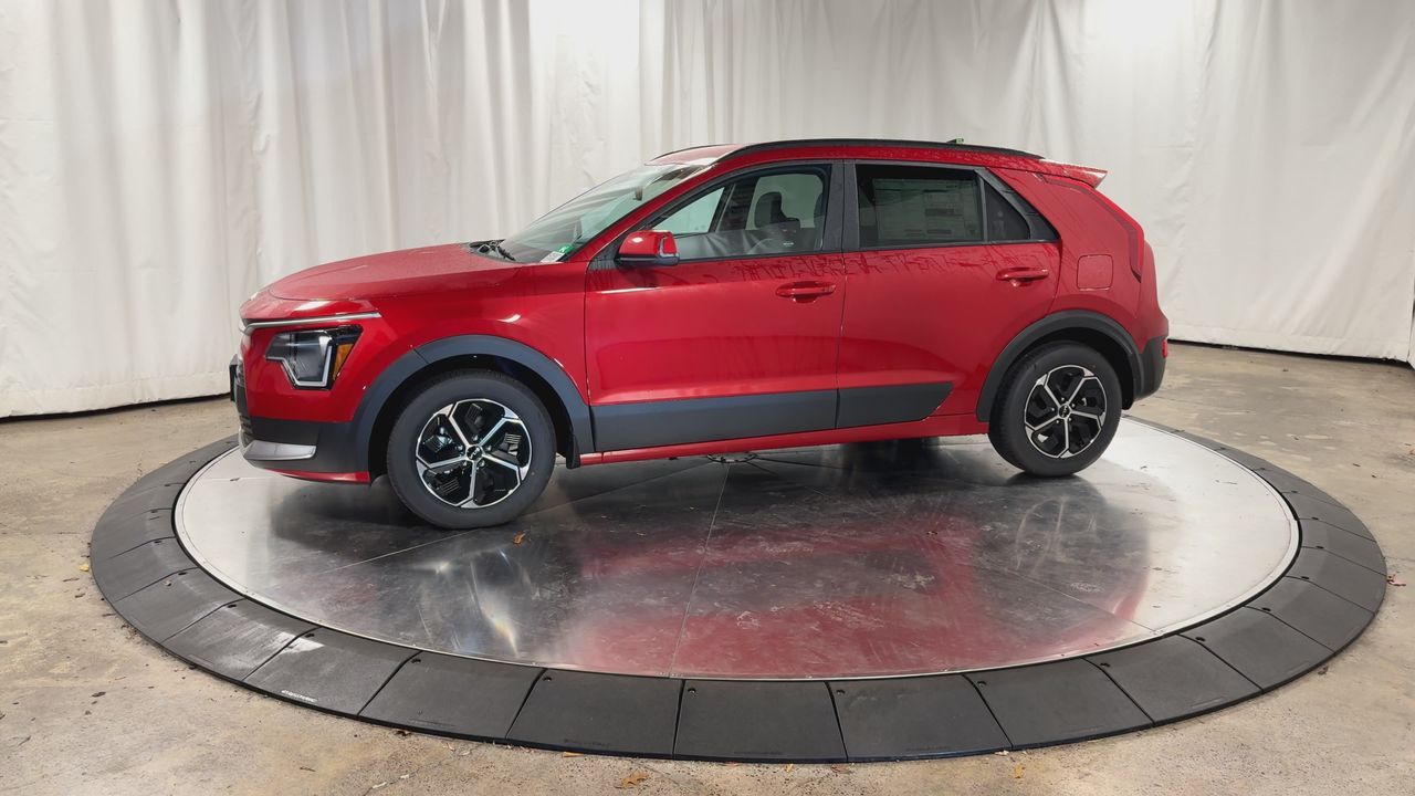 2025 Kia Niro EX photo 4
