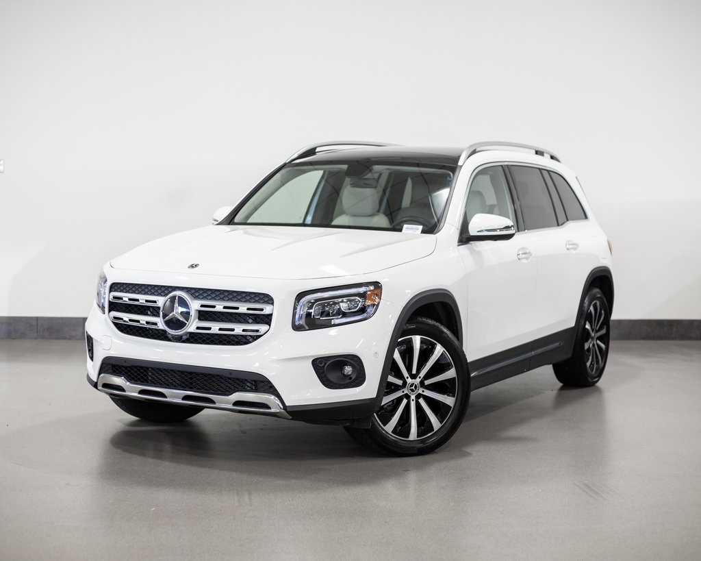 2023 Mercedes-Benz GLB Base's photo