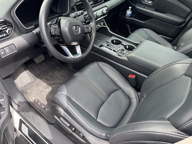 2024 Honda Pilot Touring photo 8