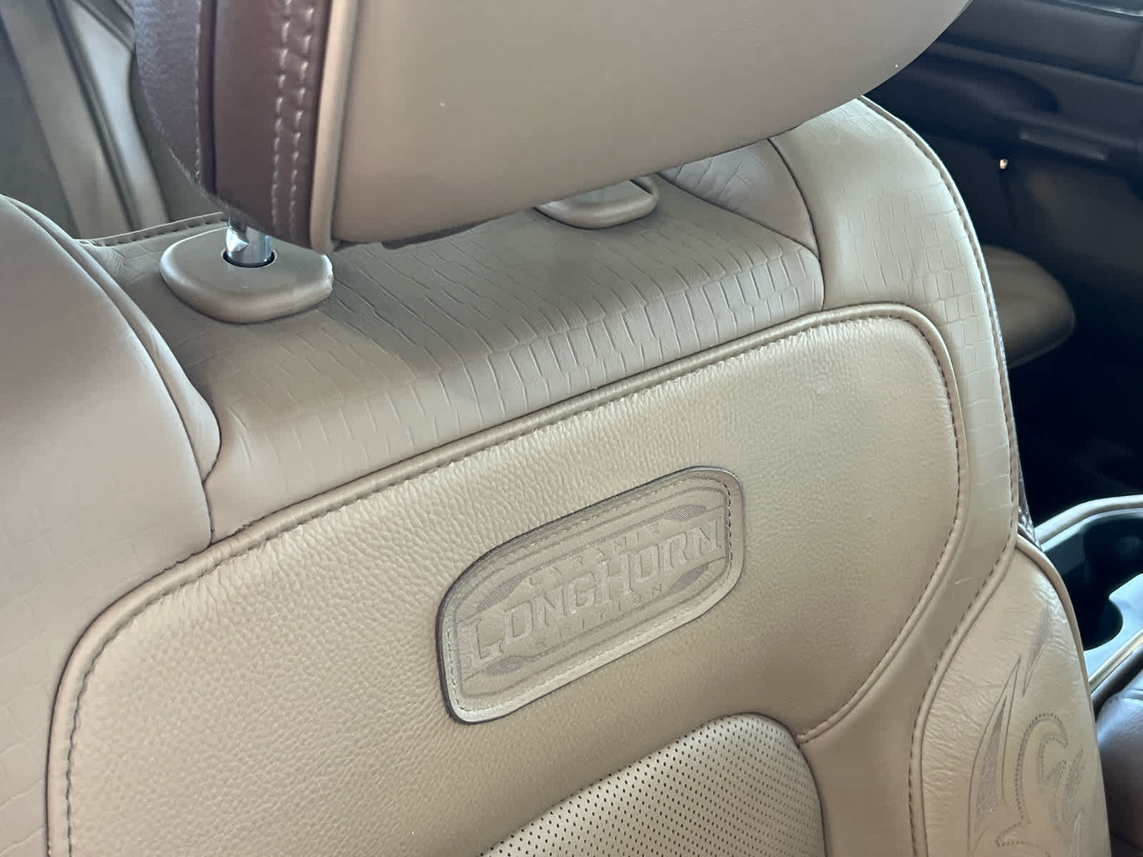 2020 Ram 1500 Longhorn photo 13