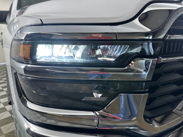 2026 Ram 2500 Tradesman photo 4
