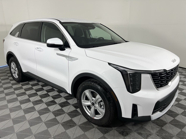 2026 Kia Sorento LX's photo