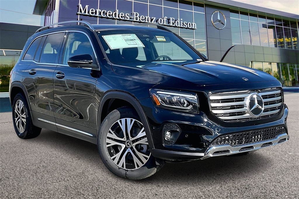 2026 Mercedes-Benz GLB GLB 250's photo