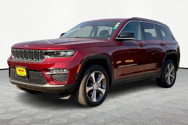 2023 Jeep Grand Cherokee Limited photo 2