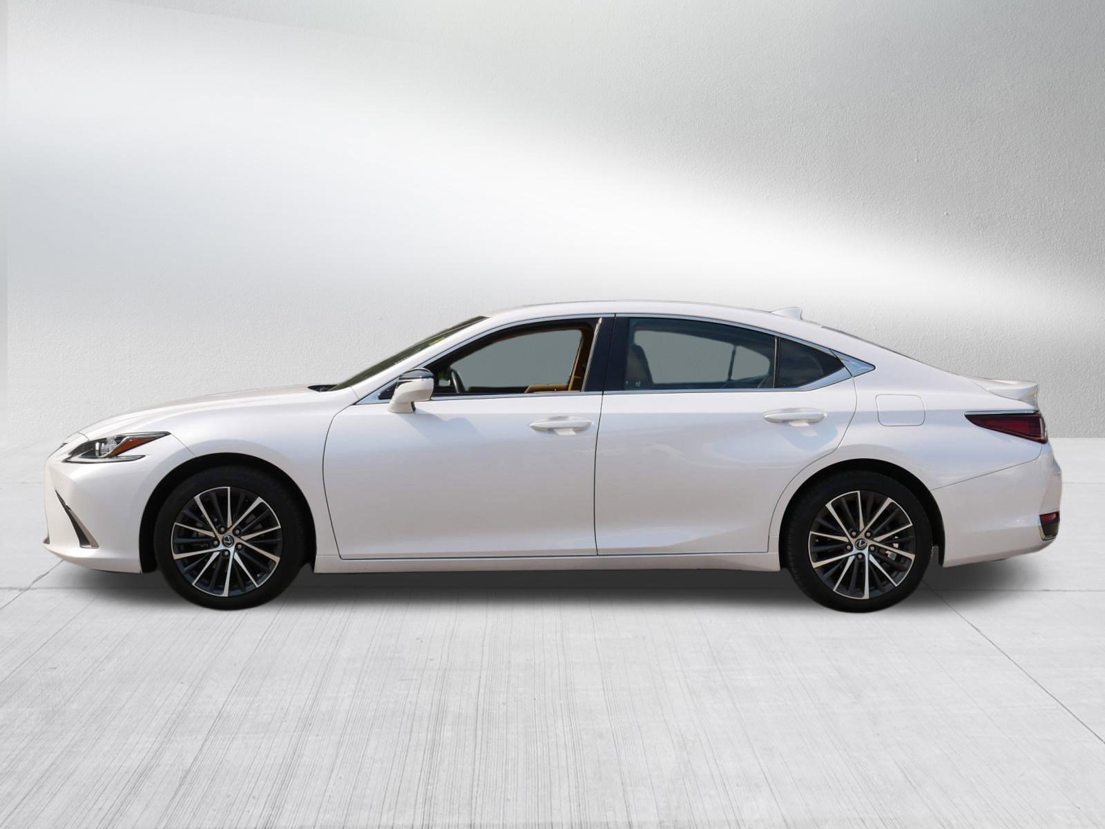 2022 Lexus ES 250 AWD photo 4