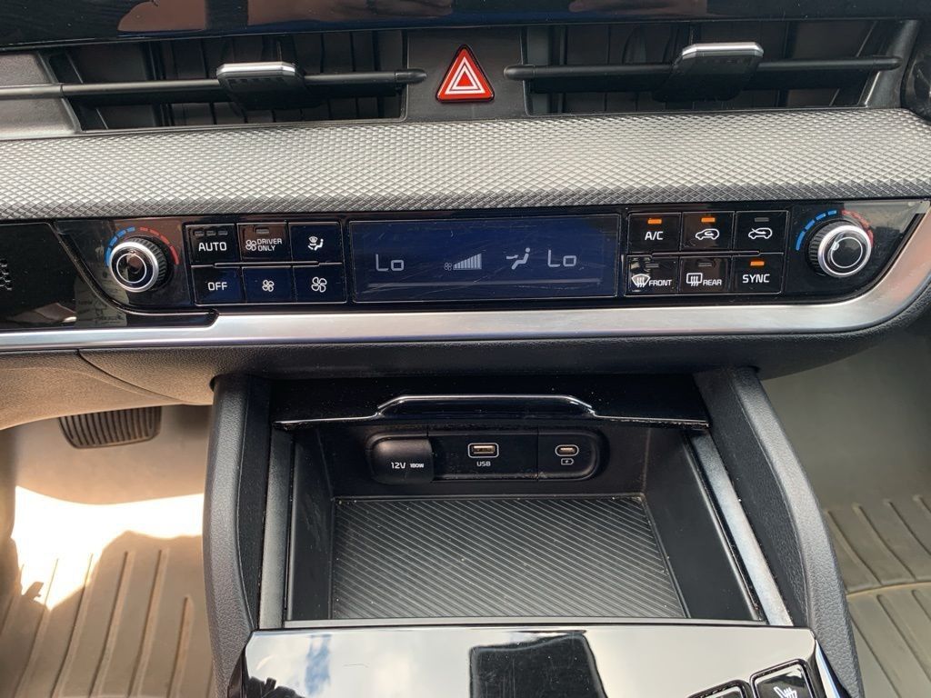 2023 Kia Sportage Hybrid LX photo 23