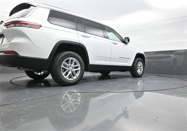 2025 Jeep Grand Cherokee Laredo X photo 22