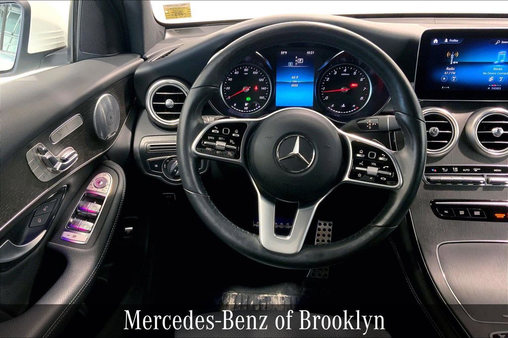 2020 Mercedes Benz GLC 300 4MATIC photo 5