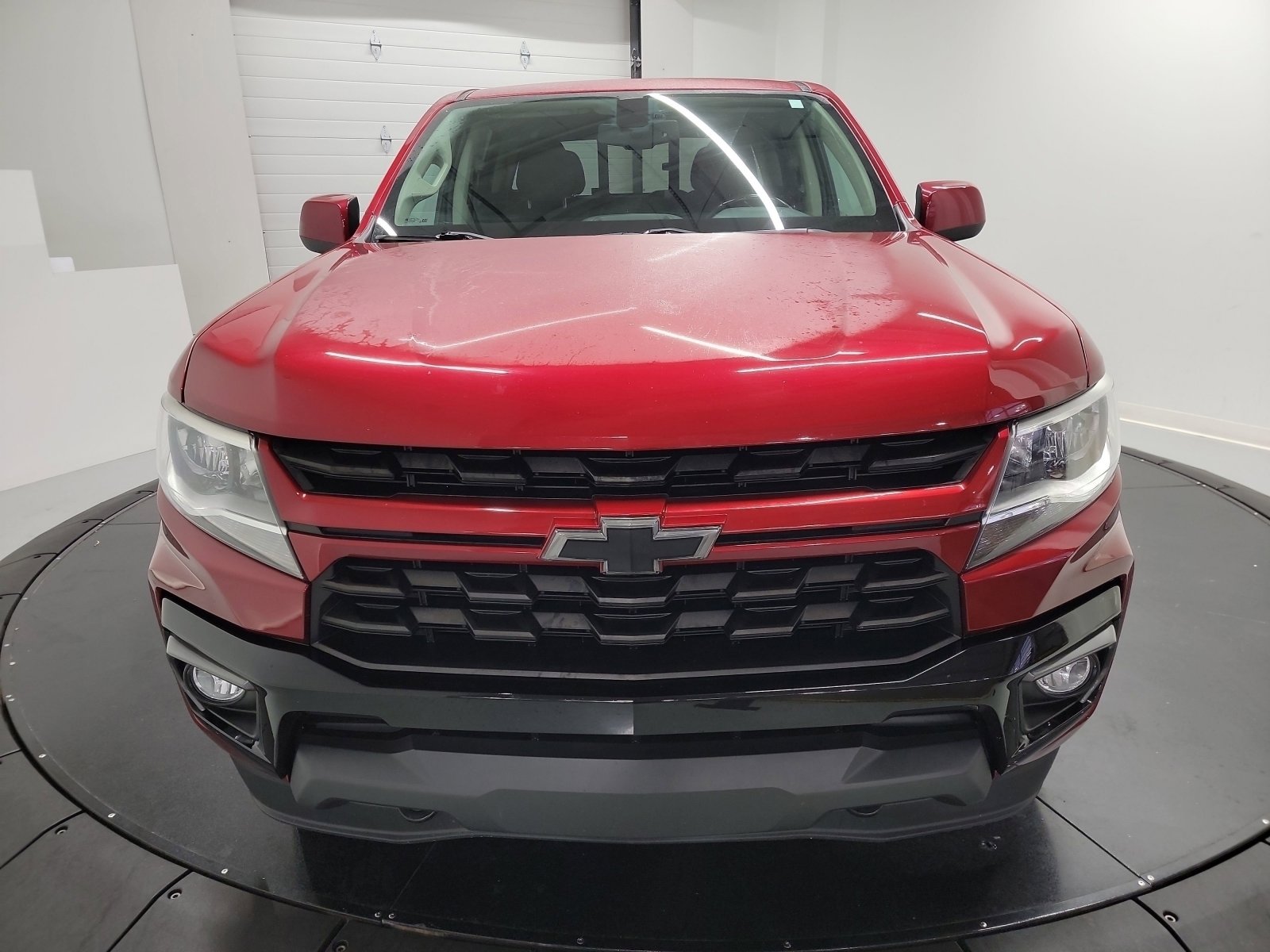 2021 Chevrolet Colorado LT photo 2