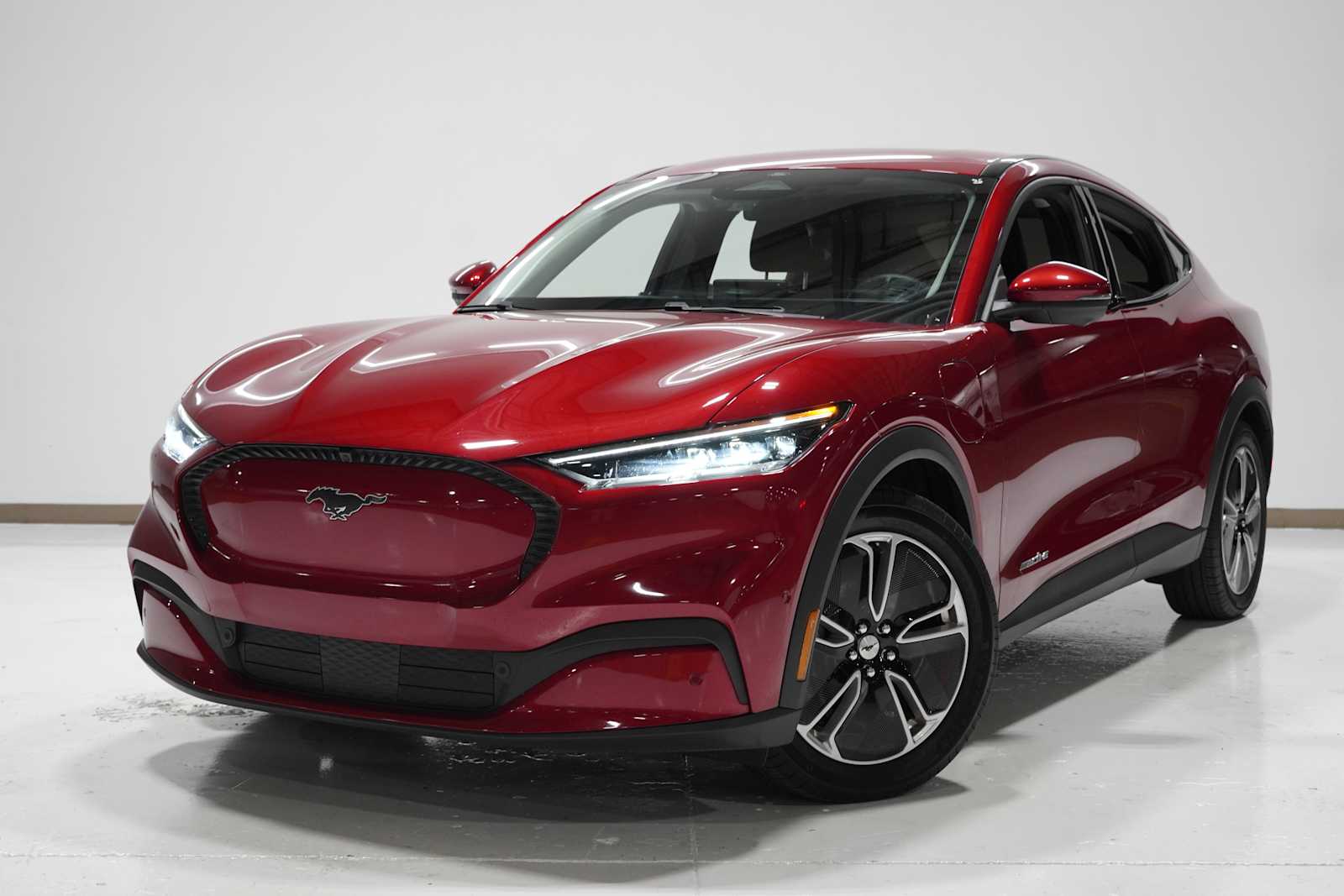 2022 Ford Mustang Mach-E Select RWD's photo