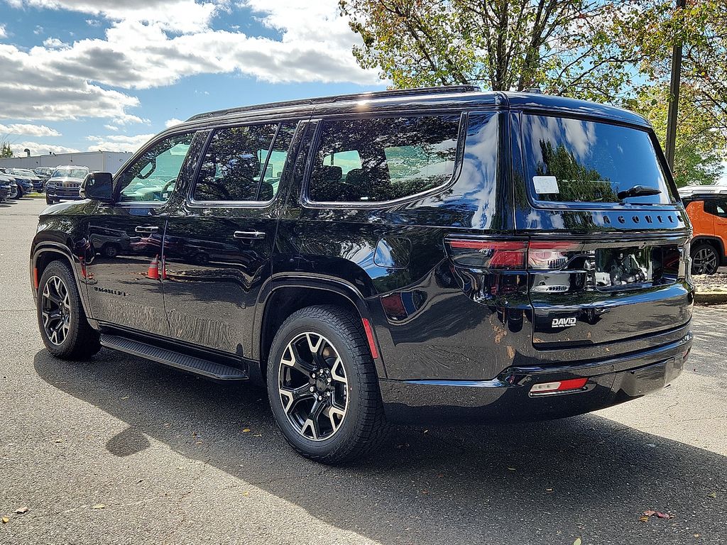 2025 Jeep Wagoneer Overland Series II photo 3