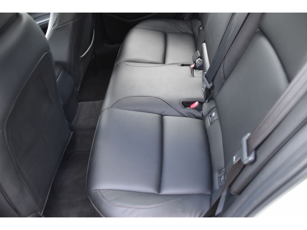 2020 Mazda Mazda3 Hatchback Preferred photo 14