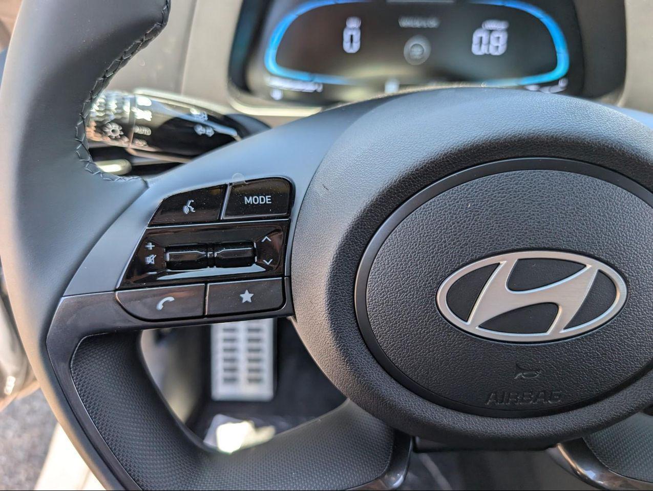 2025 Hyundai Elantra SEL Sport photo 14
