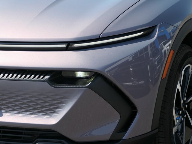 2026 Chevrolet Equinox LT photo 9