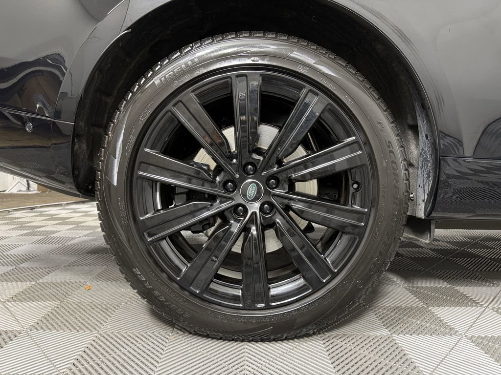 2023 Land Rover Range Rover Autobiography photo 15