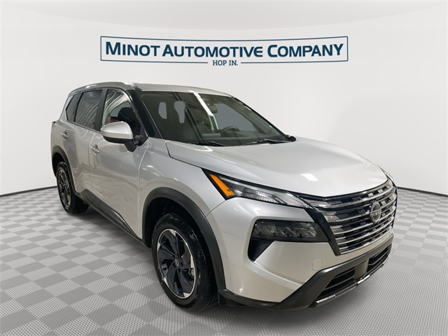 2024 Nissan Rogue SV's photo