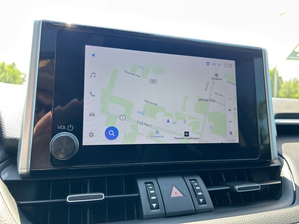 2023 Toyota RAV4 XLE Premium photo 26