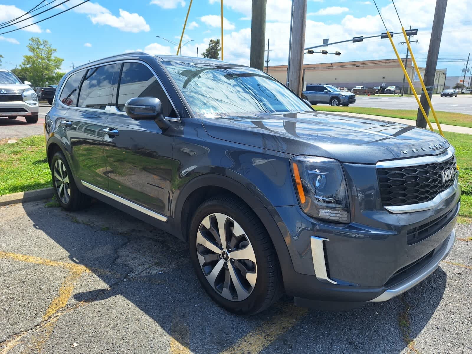 2022 Kia Telluride S photo 3
