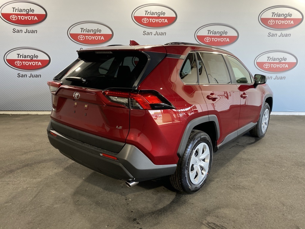 2025 Toyota RAV4 LE photo 4