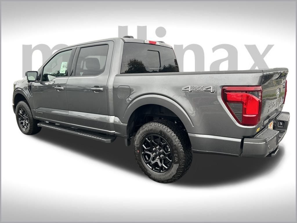 2025 Ford F-150 XLT photo 4