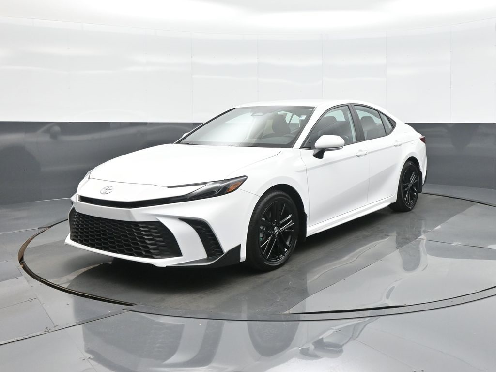 2025 Toyota Camry SE photo 3