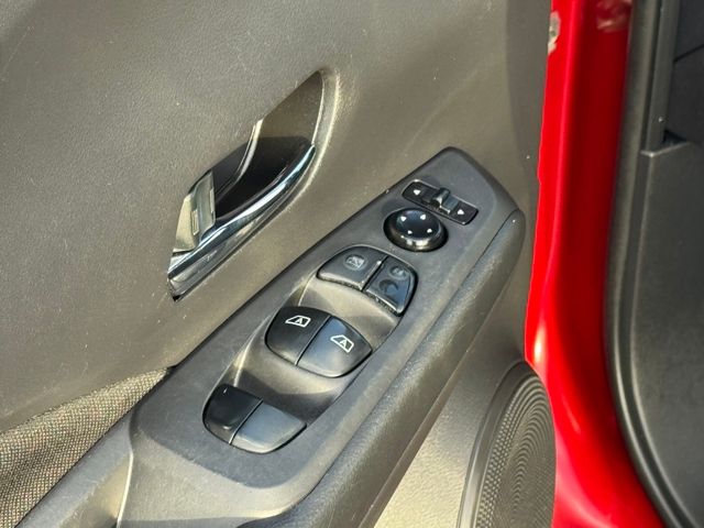 2023 Nissan Kicks SV photo 5