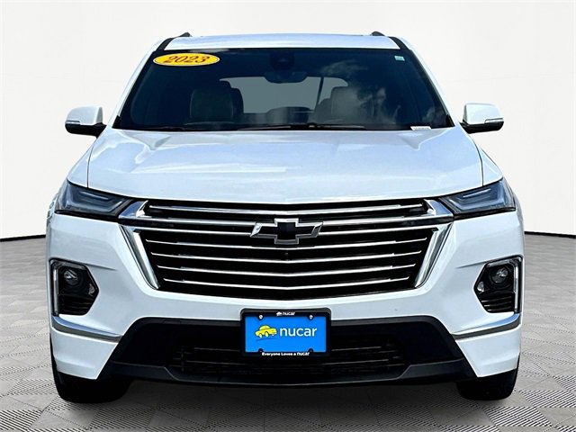 2023 Chevrolet Traverse Premier photo 2