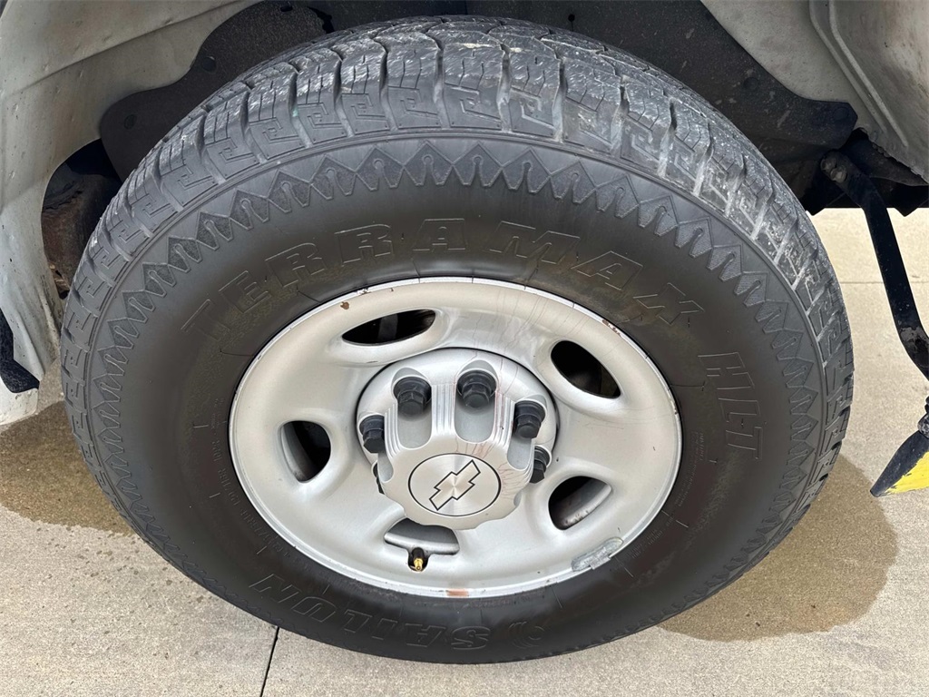 2019 Chevrolet Express 3500 Work Van photo 12
