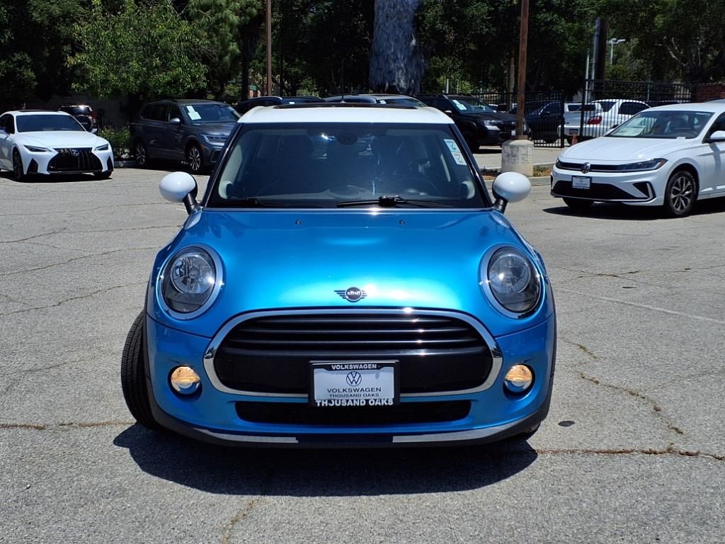 2019 Mini Cooper Hardtop 4 Door photo 2