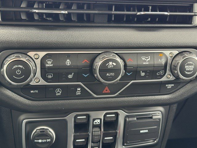 2025 Jeep Wrangler Sport S photo 18