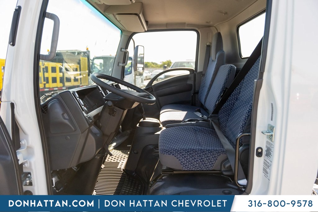 2025 Chevrolet Silverado 4500HD photo 3