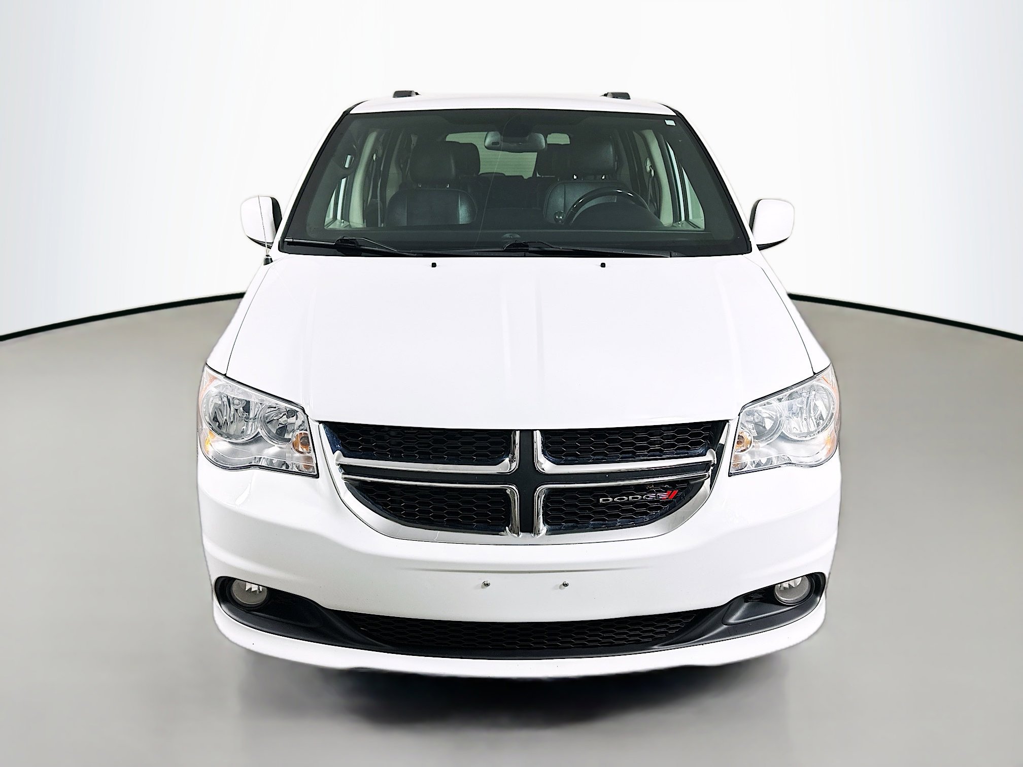 2020 Dodge Grand Caravan SXT photo 2
