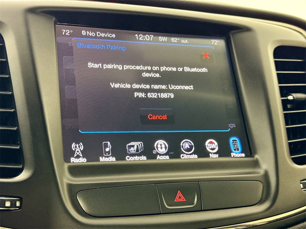 2015 Chrysler 200 C photo 24