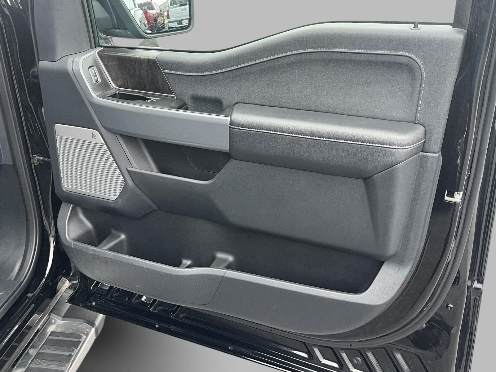 2023 Ford F-150 Lariat photo 12