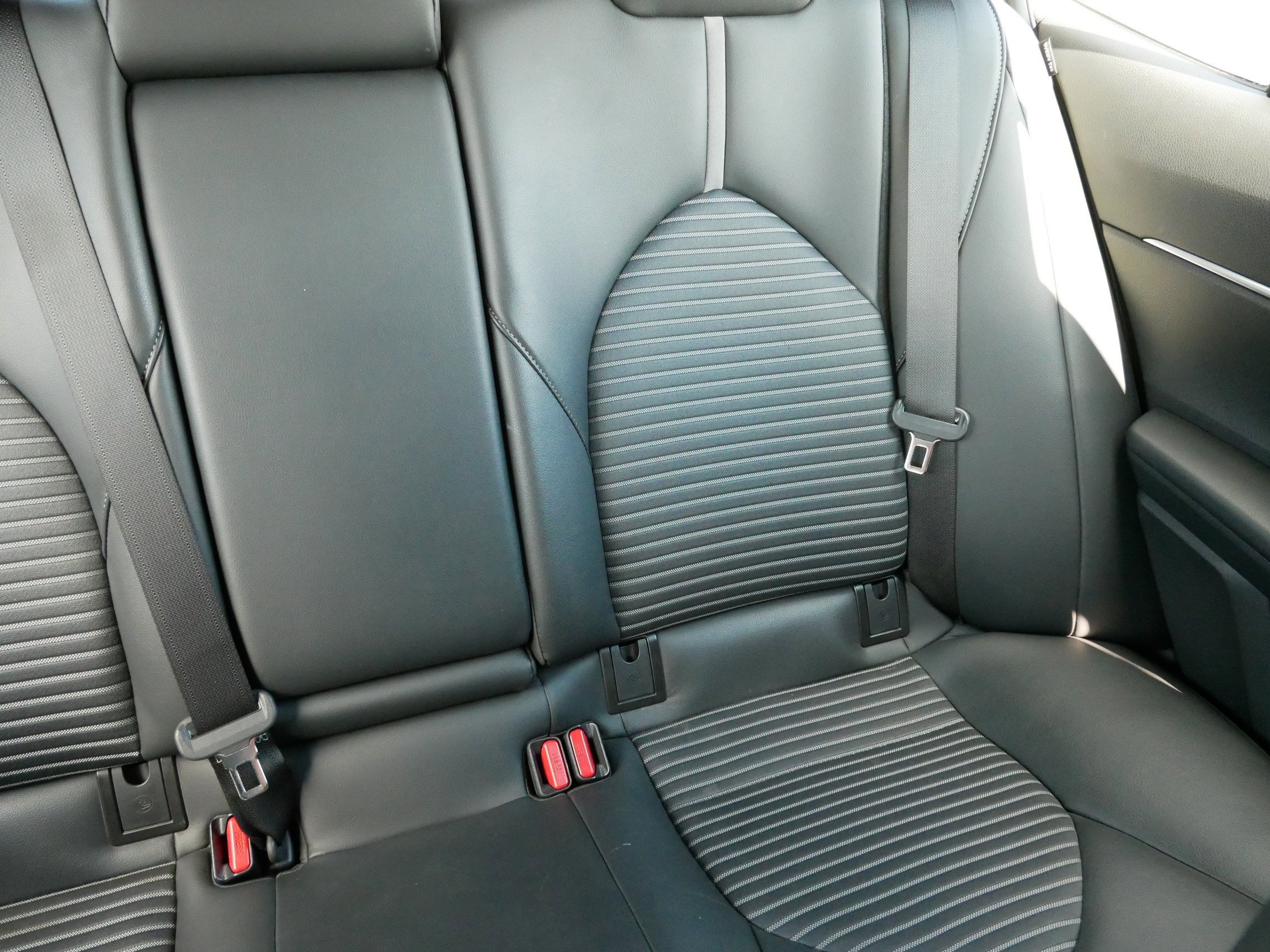 2023 Toyota Camry SE photo 14
