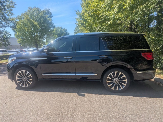 2021 Lincoln Navigator Reserve photo 2