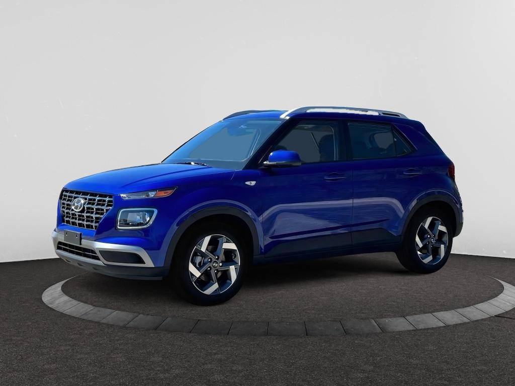 2025 Hyundai Venue SEL photo 2