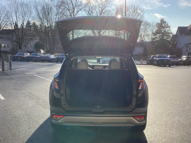 2025 Hyundai Tucson SEL Convenience photo 10