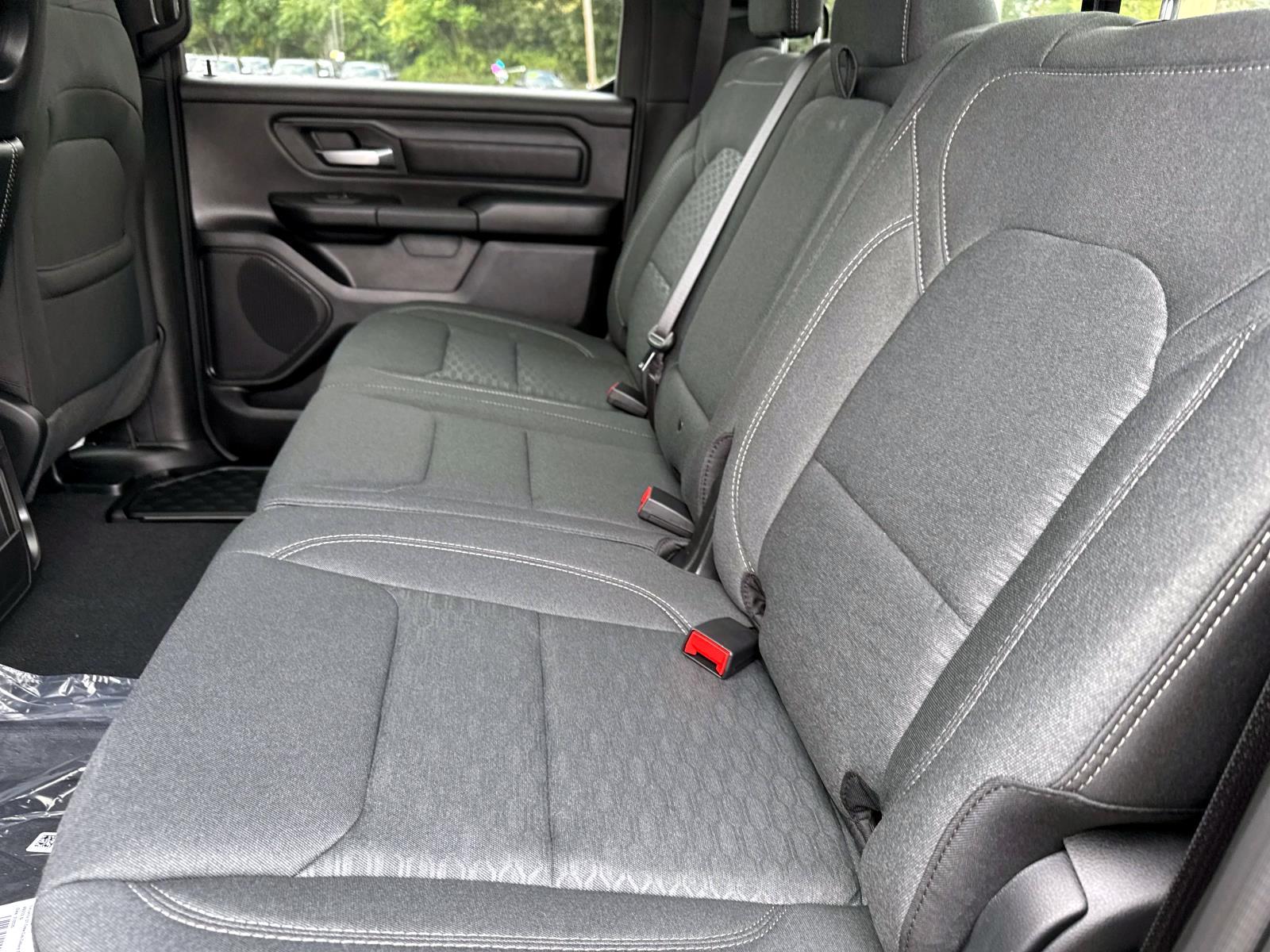 2025 Ram 1500 Tradesman photo 8