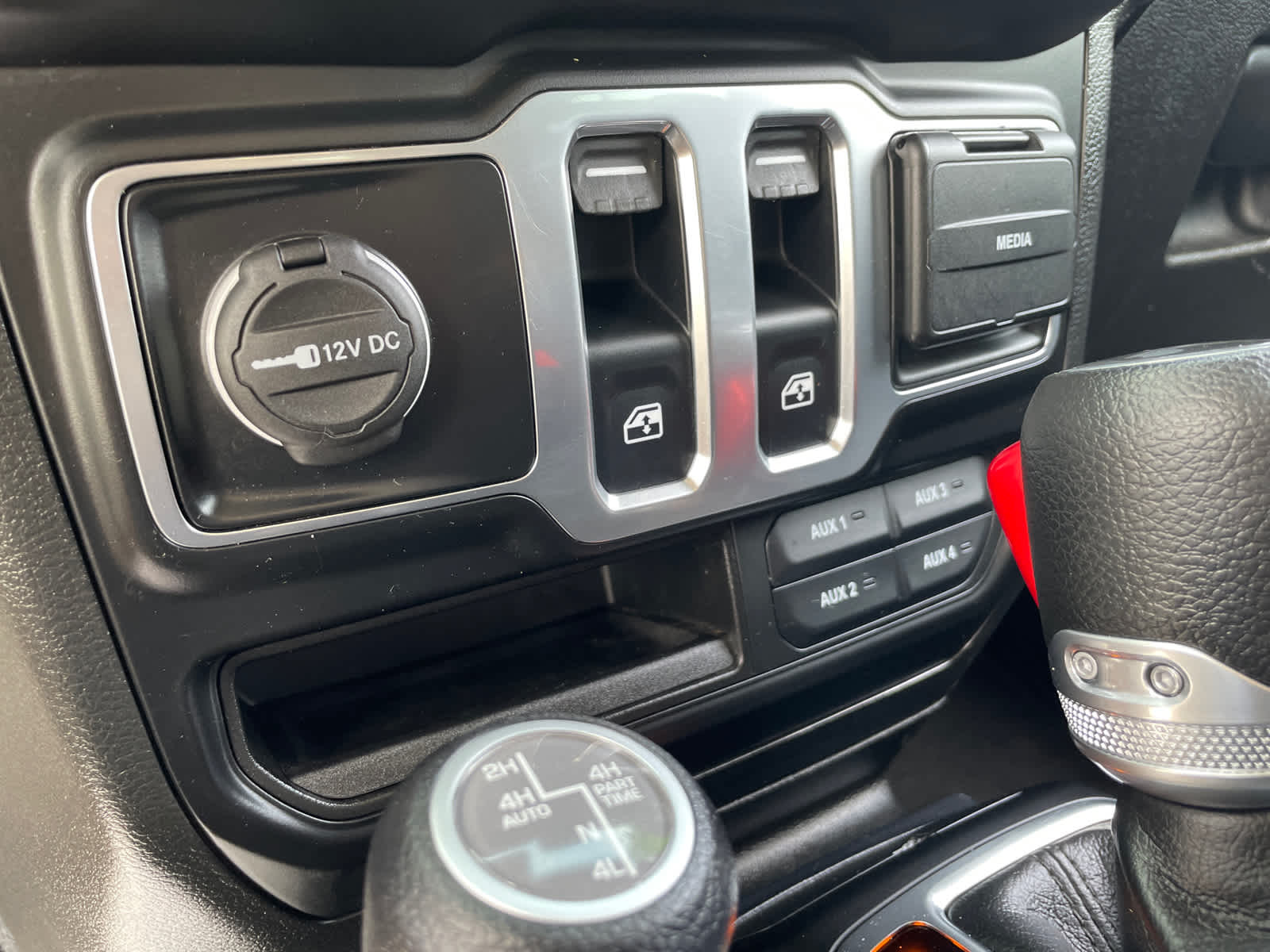 2021 Jeep Wrangler Sport S photo 21