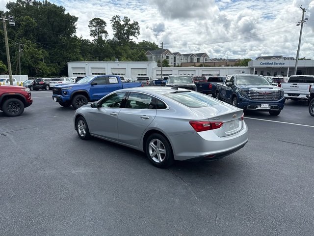 2020 Chevrolet Malibu LS photo 3