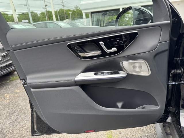 2025 Mercedes Benz GLC 300 4MATIC photo 14