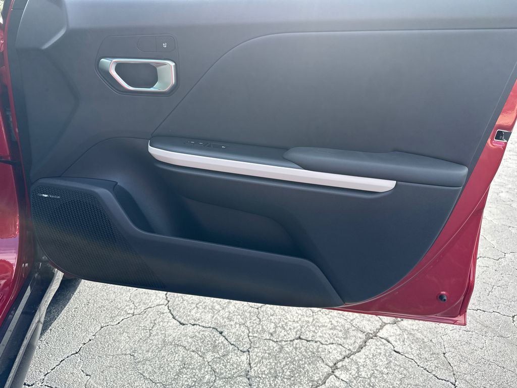 2025 Kia K4 GT-Line Turbo photo 14