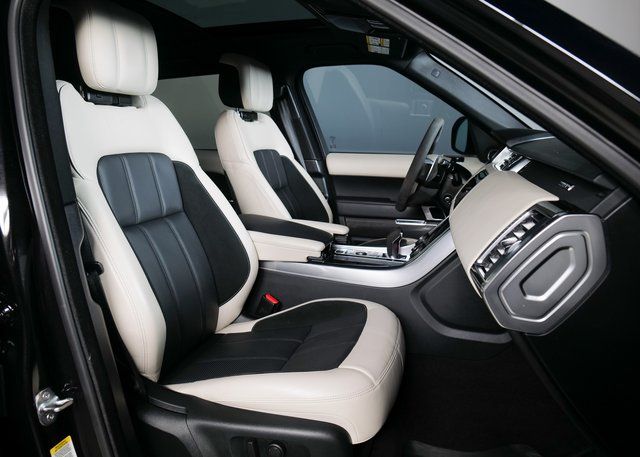 2022 Land Rover Range Rover Sport HST photo 3