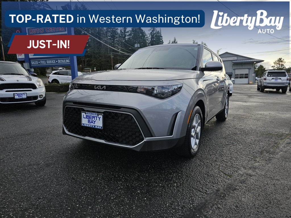 2025 Kia Soul LX's photo