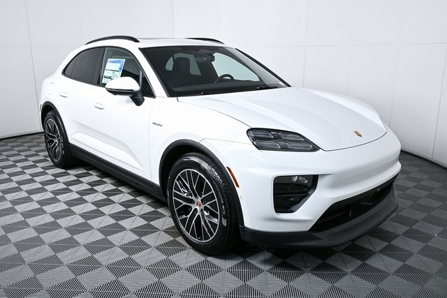 2025 Porsche Macan Electric photo 22