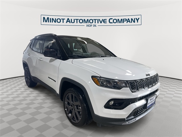 2026 Jeep Compass Limited Altitude's photo