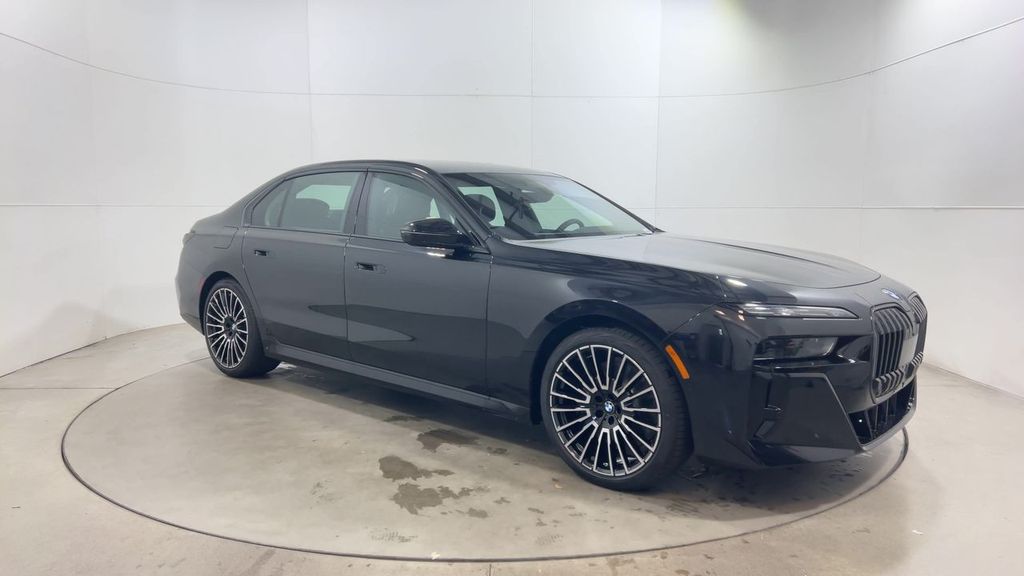 2025 Bmw 760i xDrive photo 2