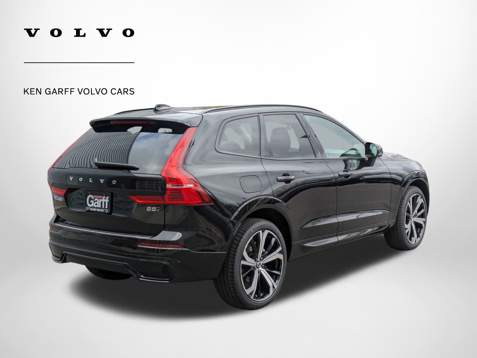 2025 Volvo XC60 photo 7