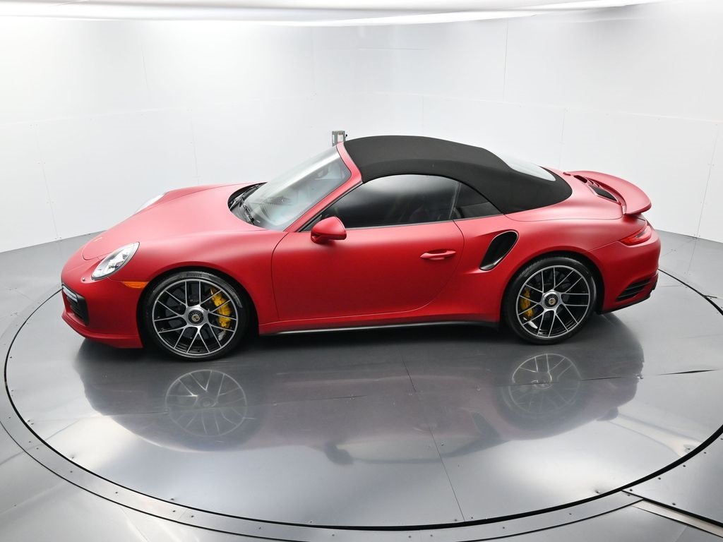 2017 Porsche 911 Turbo S photo 34